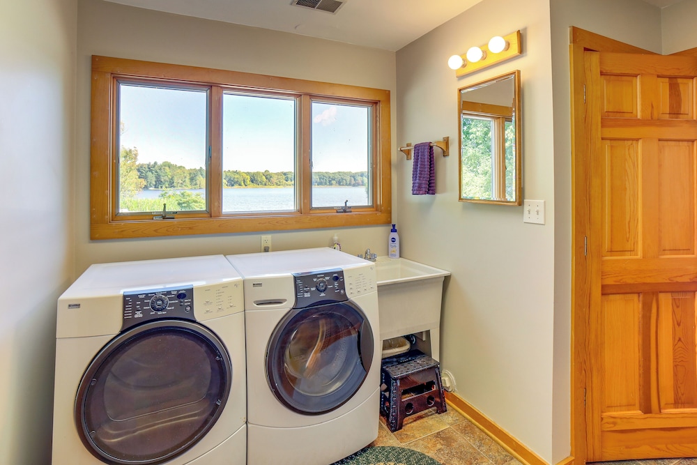 Live Large on Saddle Lake! Family Home w/ Dock