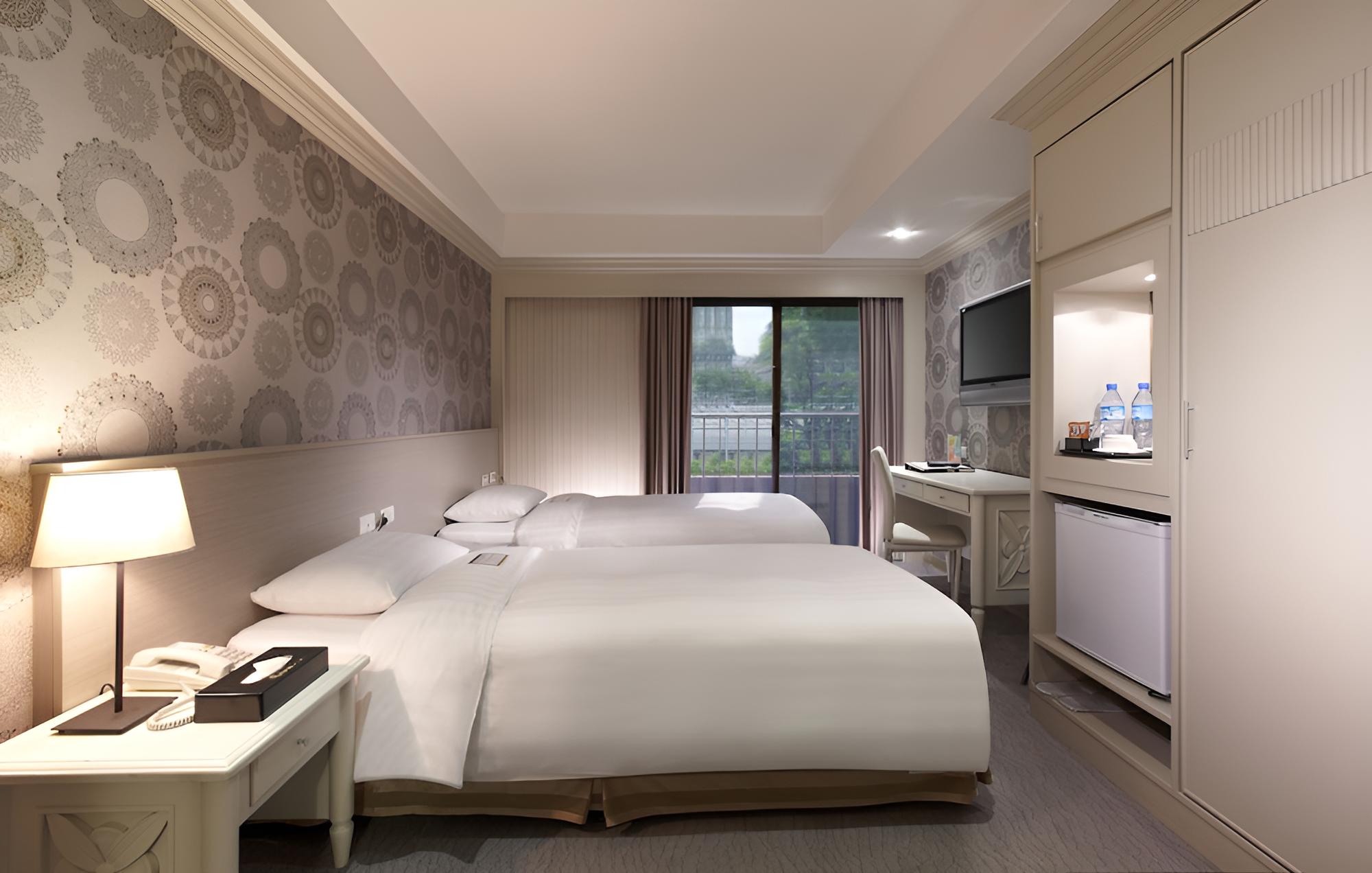 Rf Pretty Hotel
