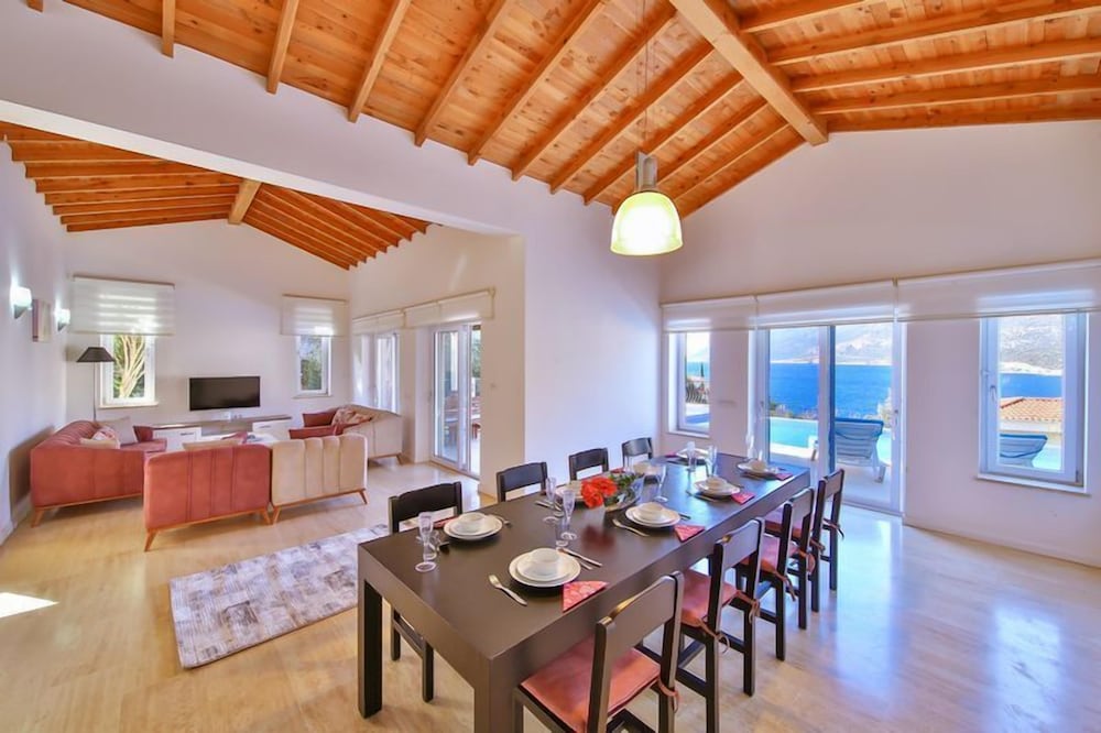 Villa Basil