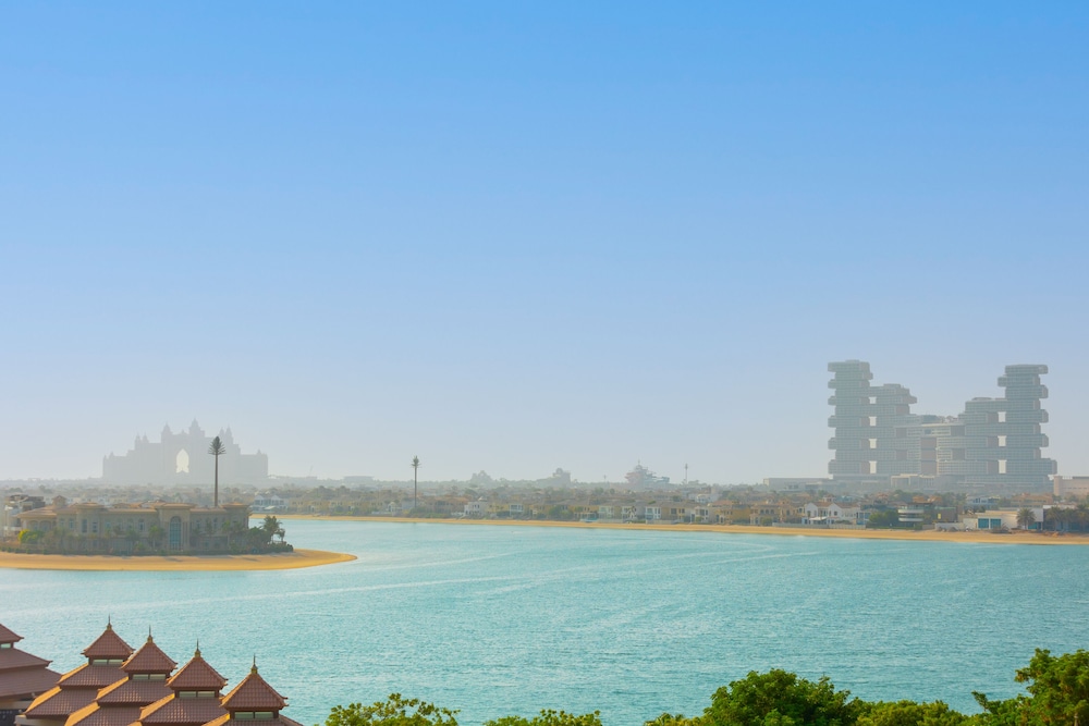 EDEN'S Homes & Villas - Anantara Palm Residences