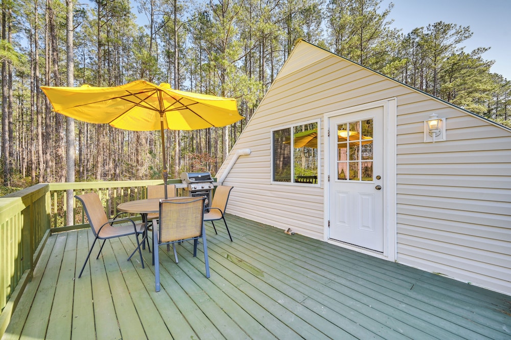 Boat Dock & Ramp: Upwind Acres Guesthouse!