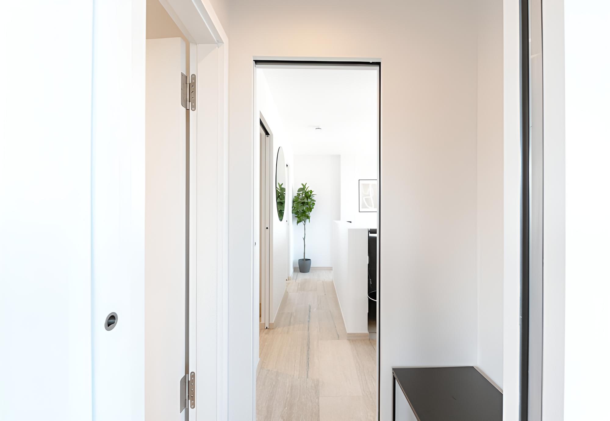 Pristine 2BR Apt in Ville Haute District view 3