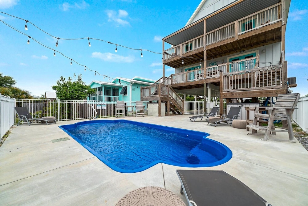 Pipedreams 333 W 4 Bedroom Home