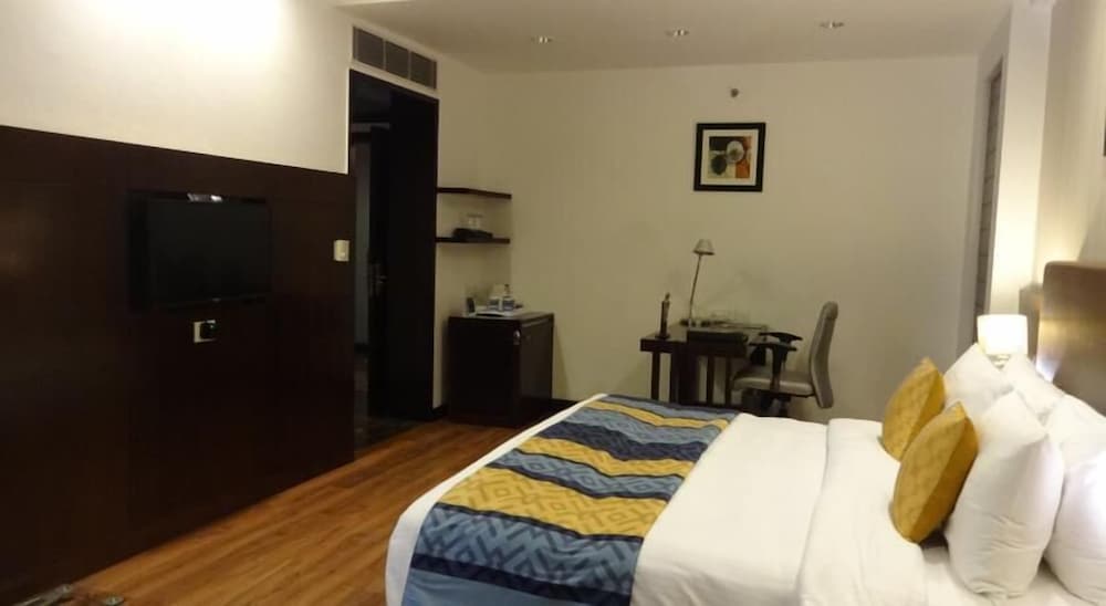 Fortune Park Orange, Sidhrawali, Gurugram - Member ITC Hotels' Group