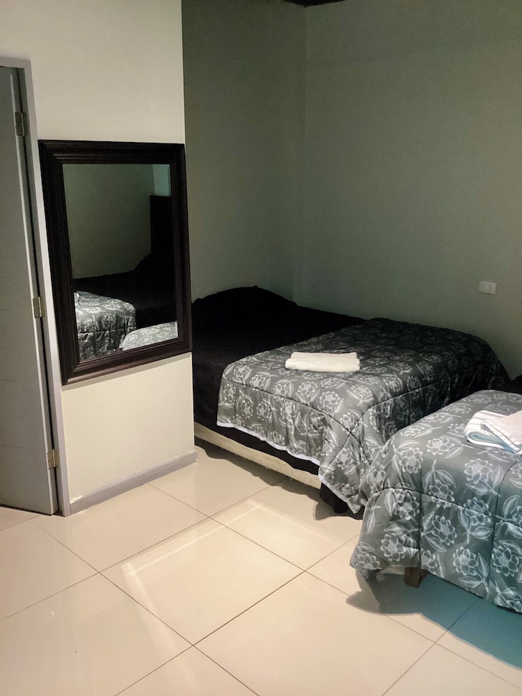 hostal low cost