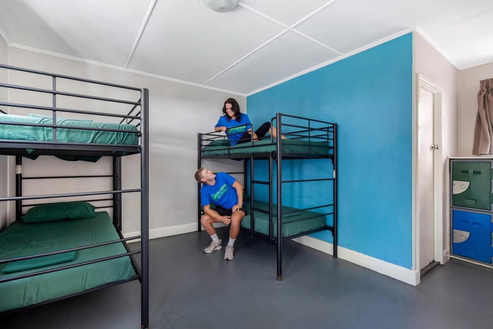 Backpackers In Paradise Resort - Hostel