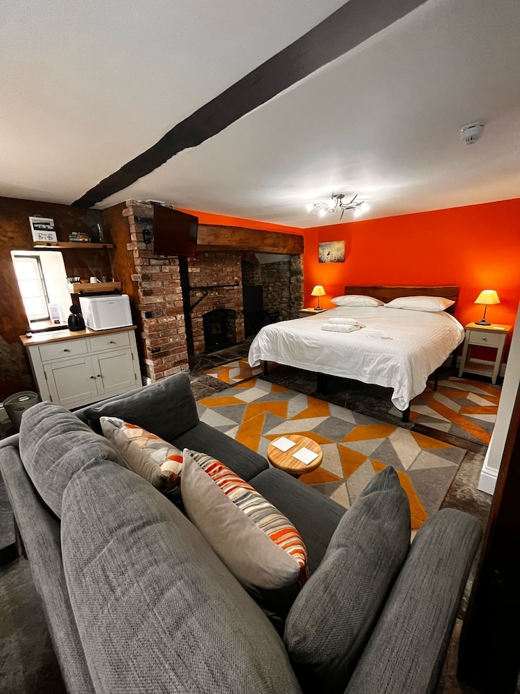 Old Manor House B&B