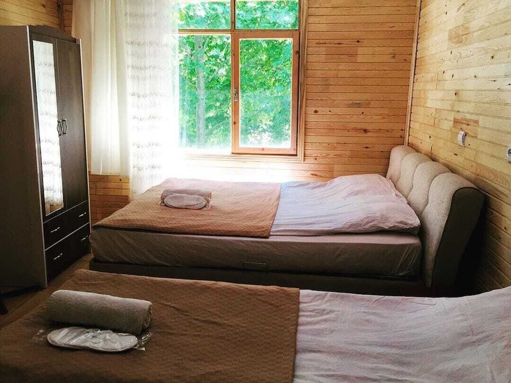 Kapuzbasi Selalesi Sahin Motel view 3