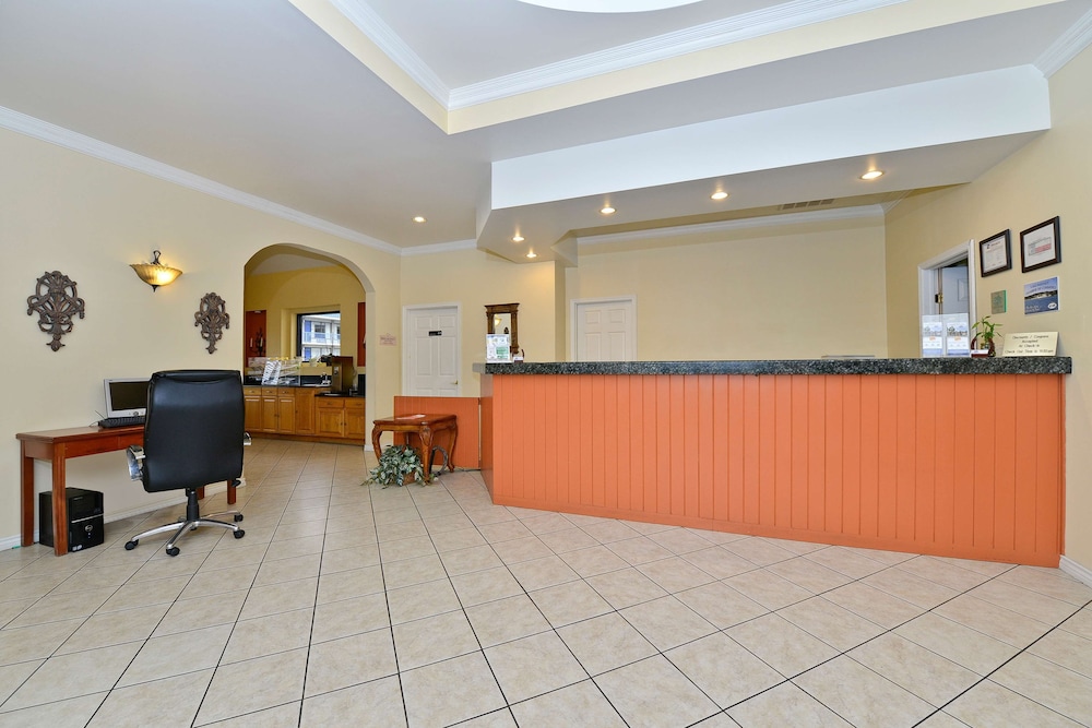 Hillsboro Vacations - Americas Best Value Inn Hillsboro - Property Image 2