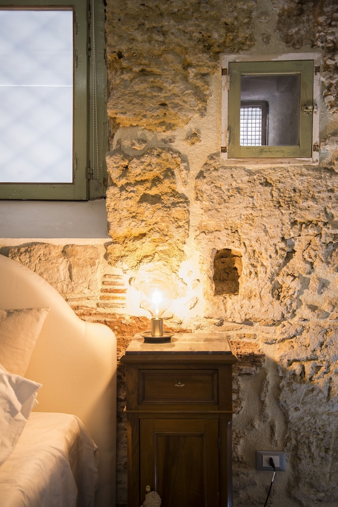 Stylish Home in Front of Casa Professa