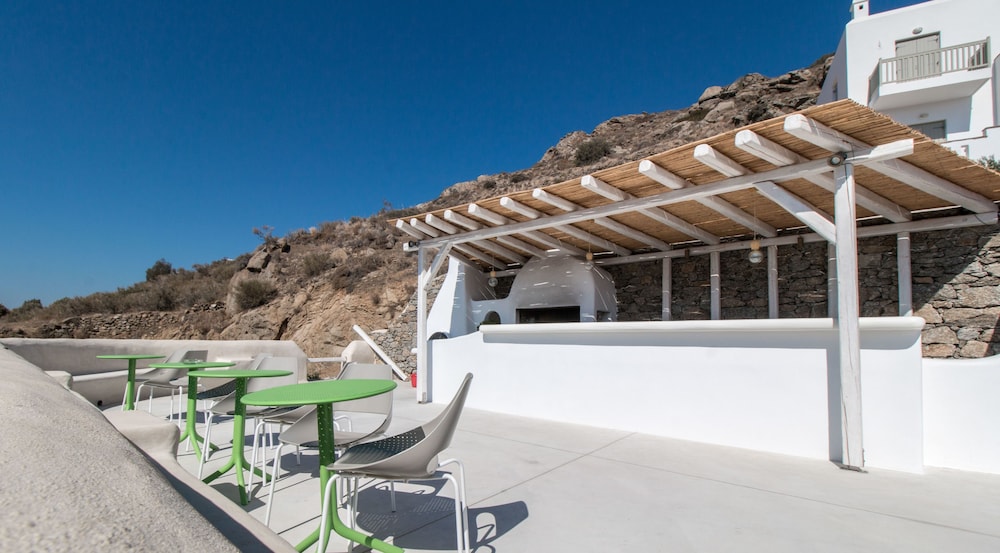Halcyon Suites and Villas Naxos