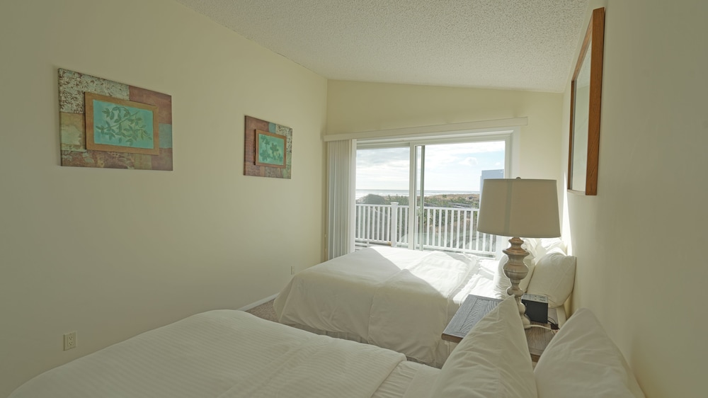 Sea Crest Resort
