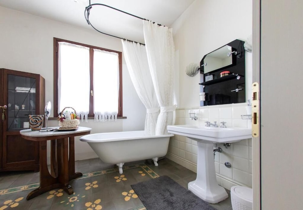 Cascina Vecchia Alpacas B&B