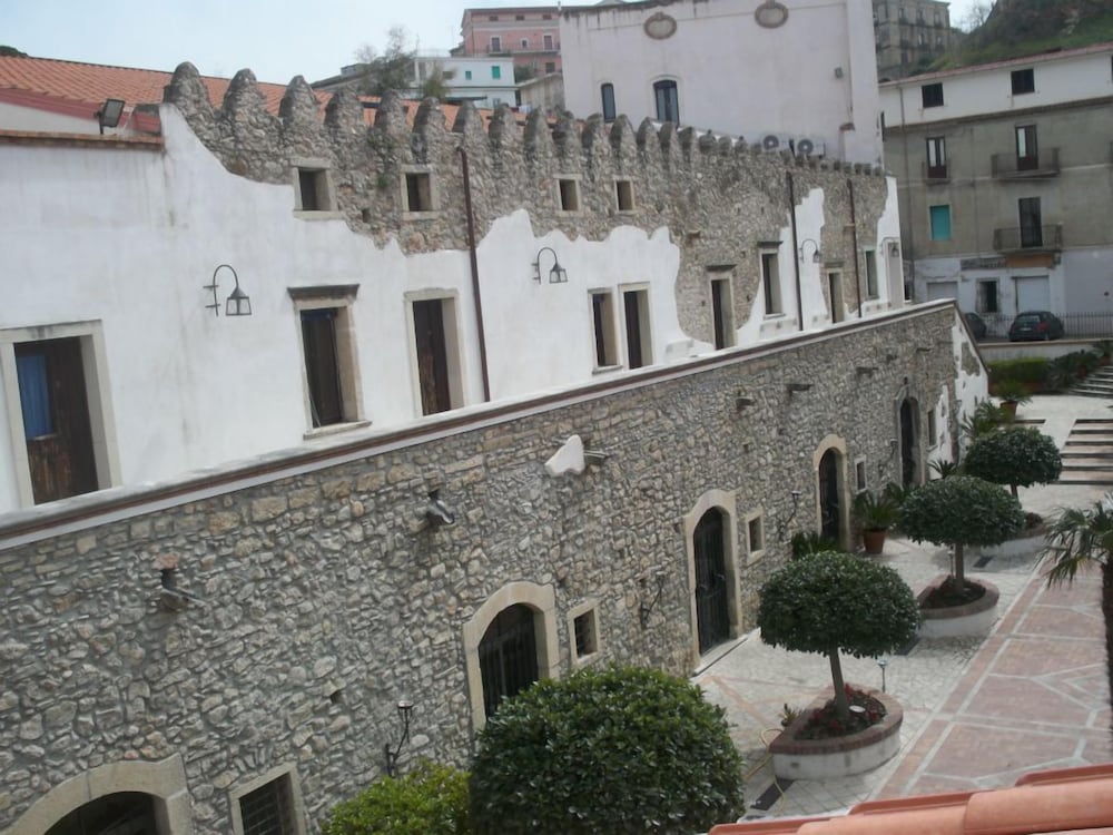 Photo 19