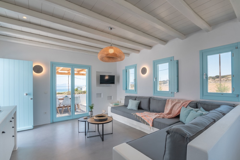 Blue Harpist Villas
