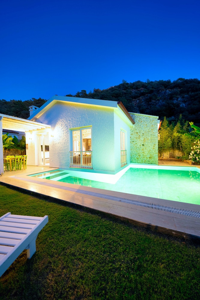 Exclusive Sheltered Villas Oludeniz view 5