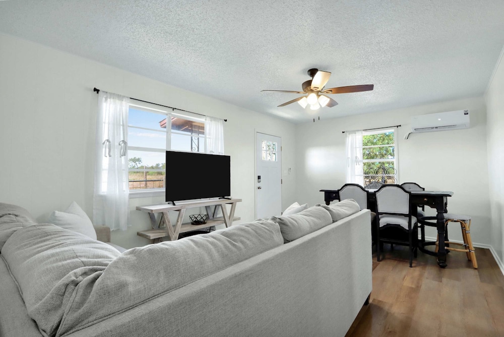 Guadalupe Bend Hideaway For 5