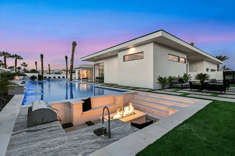 Exclusive Stay w/ Pool & Hot Tub Bravo Villa #14 by Avantstay