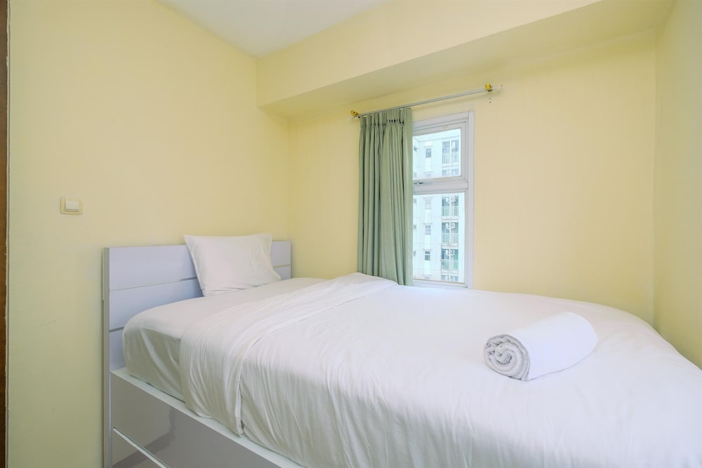 Cozy And Homey 3Br At Bogor Valley Apartment
