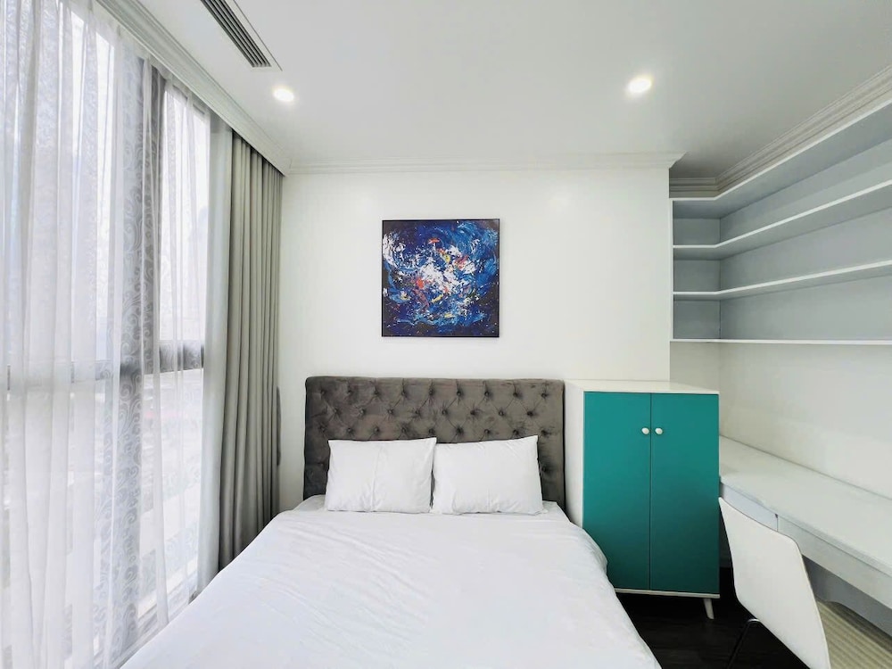 Daniel Homes - Vinhomes SkyLake Luxury