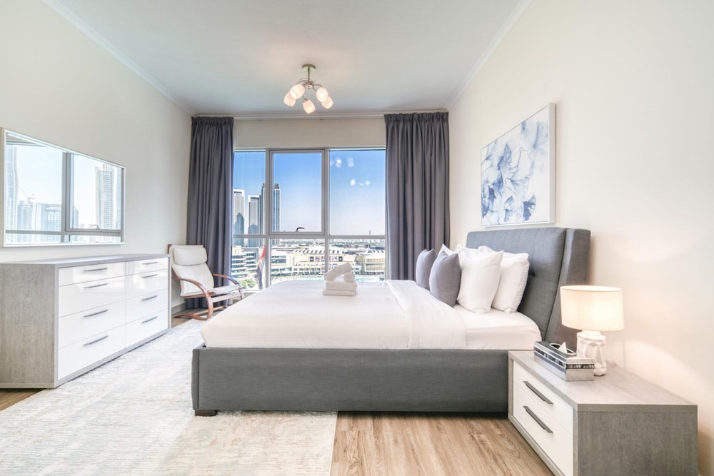 Upscale 2BR w Burj Khalifa Fountain Views