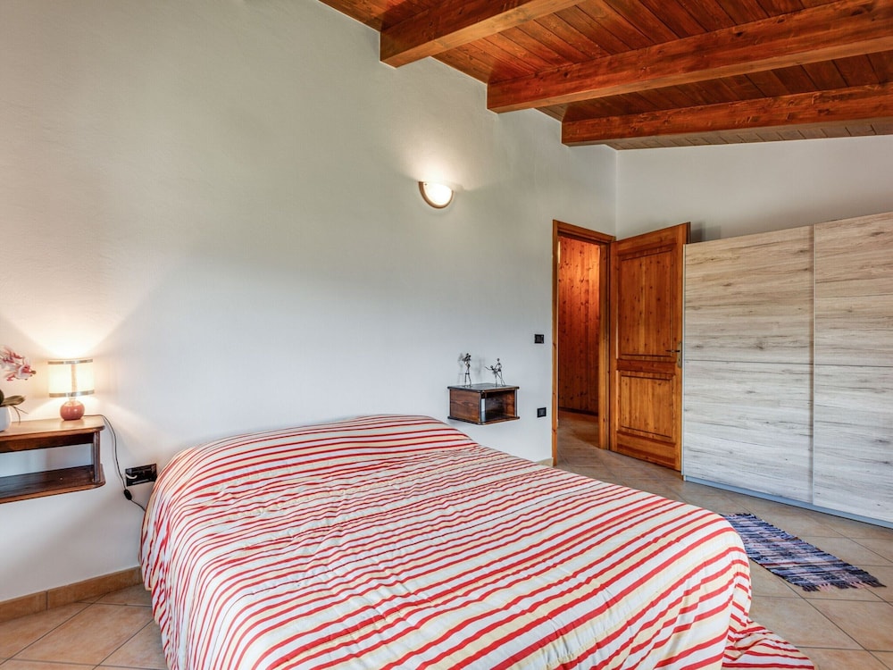 Chalet in Motta Santa Lucia in Greenery view 4
