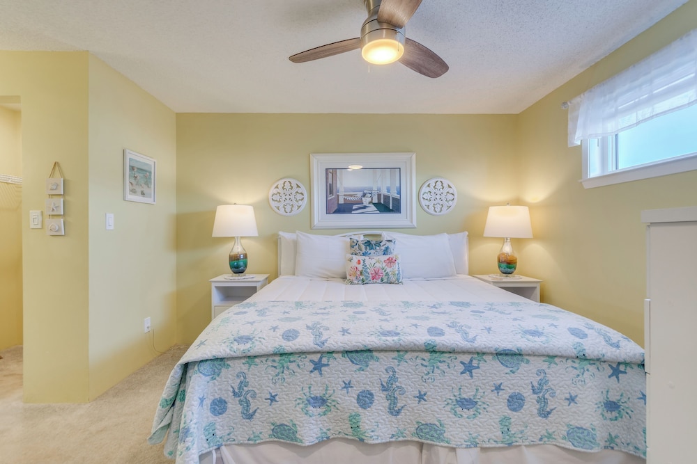 Access to 4 Pools: Oceanfront Orange Beach Condo