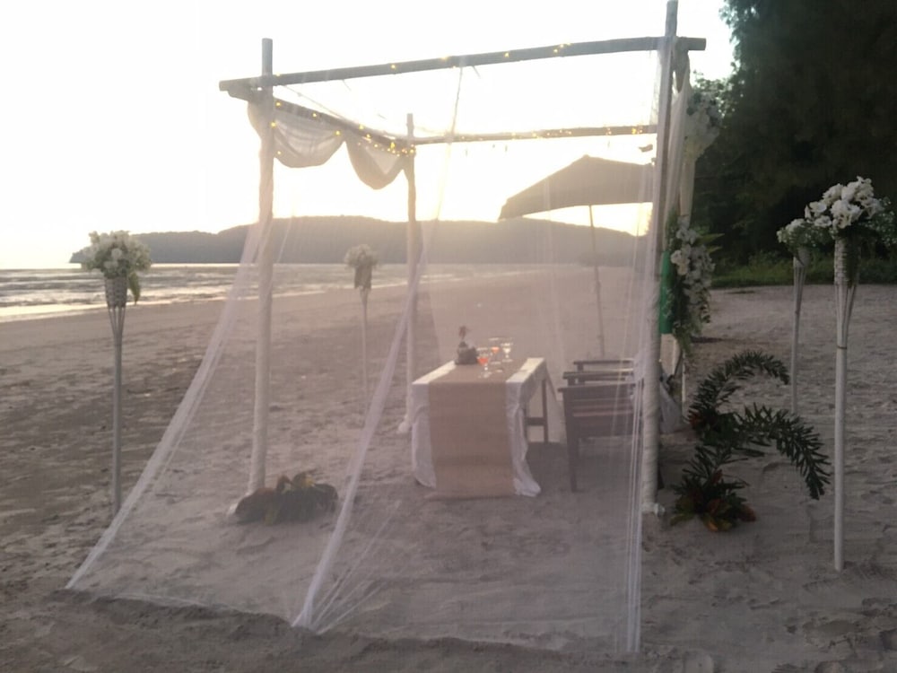 PAN Beachfront Resort Krabi