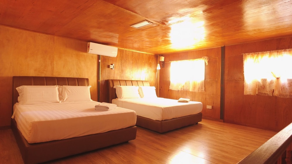 Borneo Tree House