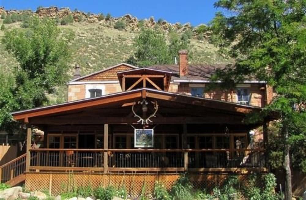 Cliff House Lodge B&B