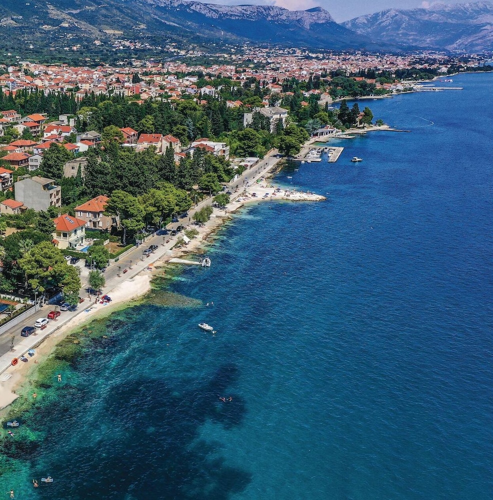 Beautiful Home in Kastel Stari with Hot Tub, Sauna & Outdoor Swimming Pool