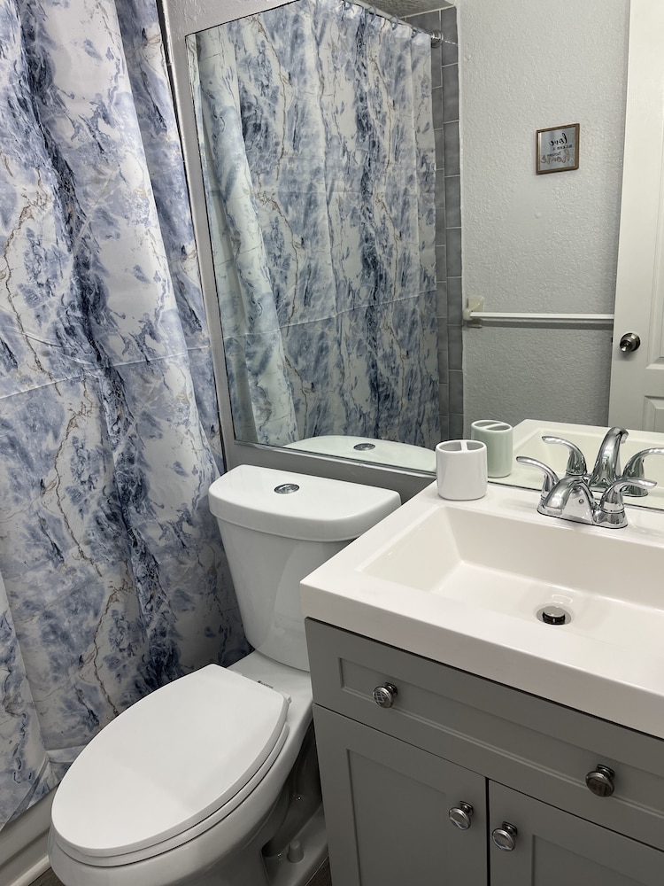 Amazing & cozy Duplex near Zoo Miami