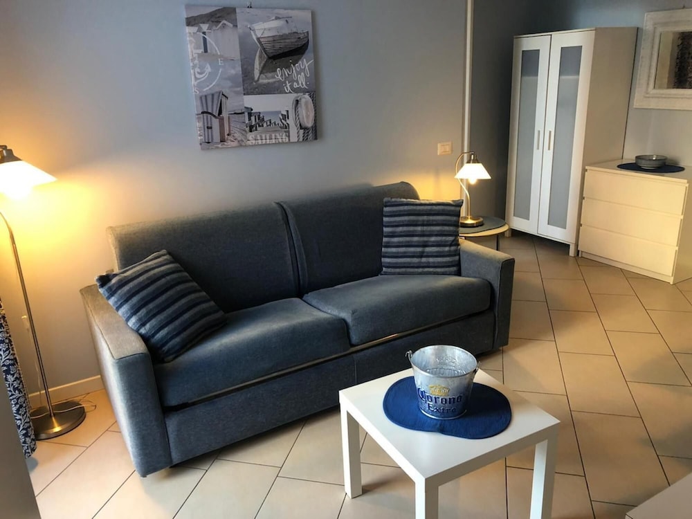 Brezza di Lago apt in Stresa With Balcony view 3