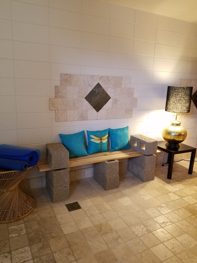 Dickinson Vacations - 1026 Oasis Inn - Property Image 7