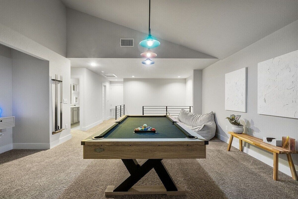 Spacious Cozy 4B Home in Frisco