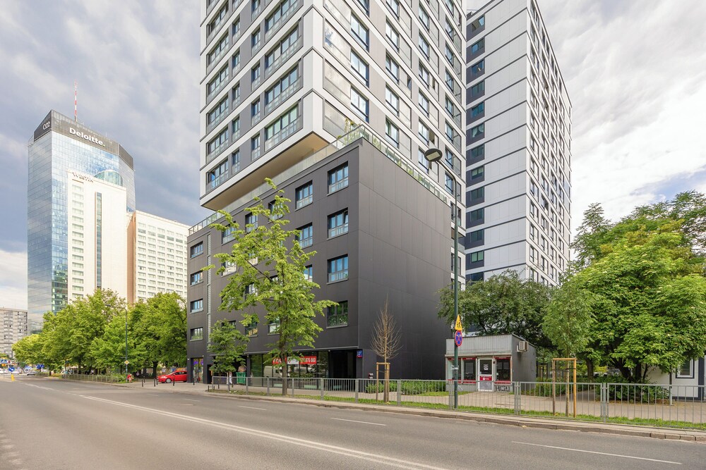 Grzybowska Elegant Apartment by Renters