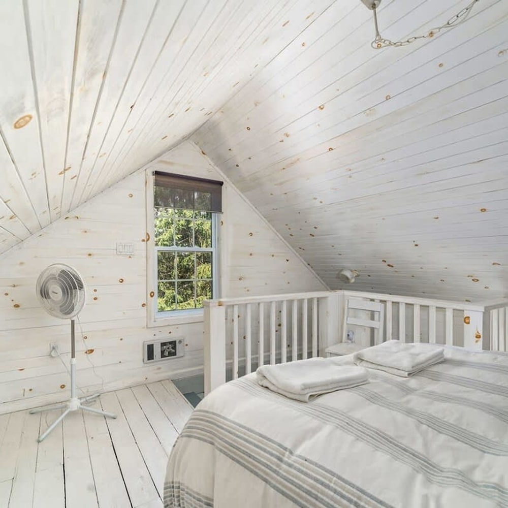 Welcome to Golden Field Farmhouse