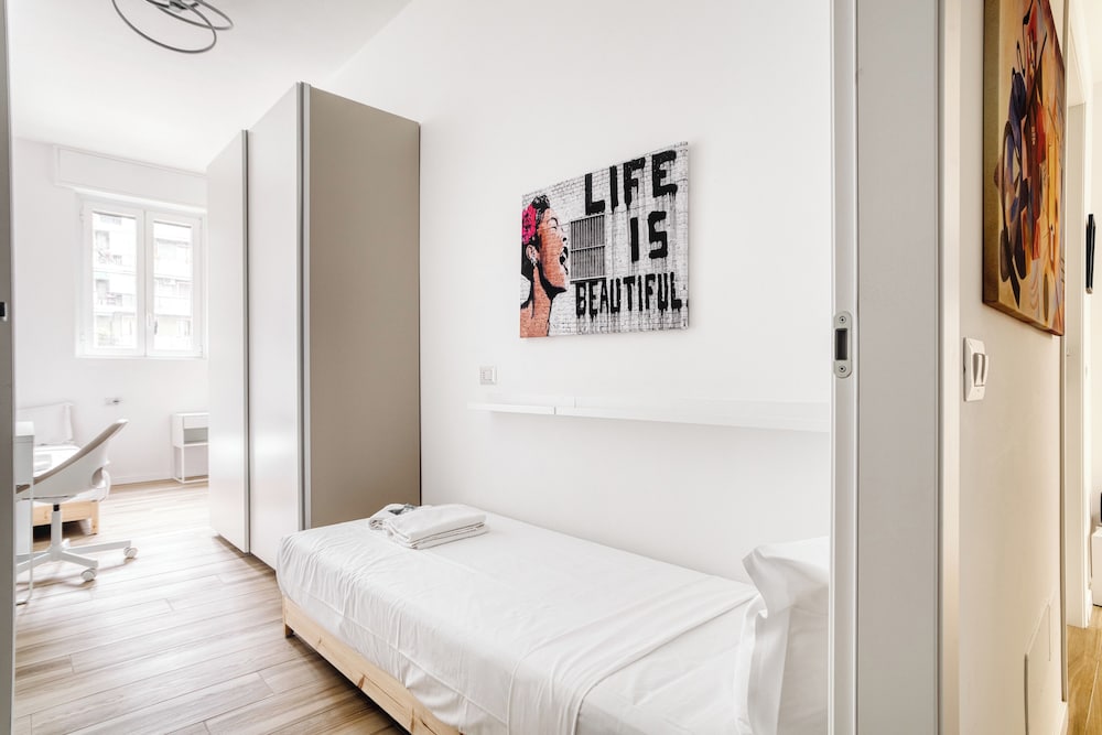 Stylish 2-Bedroom flat near CityLife