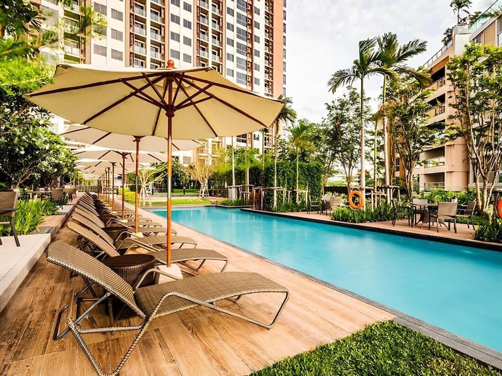 Sea View High Floor 2 Bed Room Excellent Location