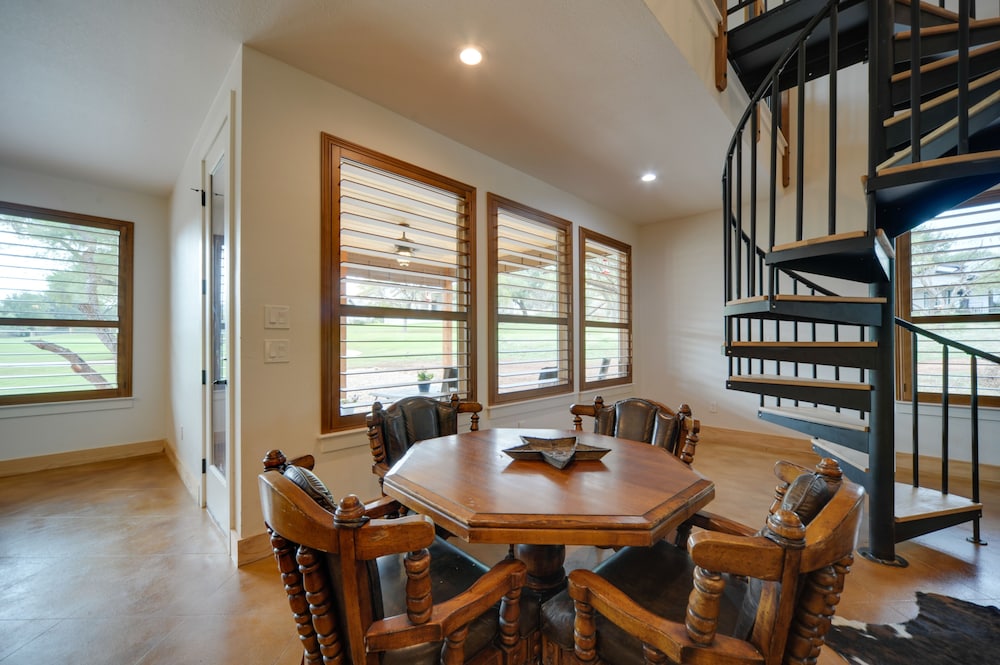 Horseshoe Bay Resort Home 6 Mi to Lake Lbj! - Property Image 1