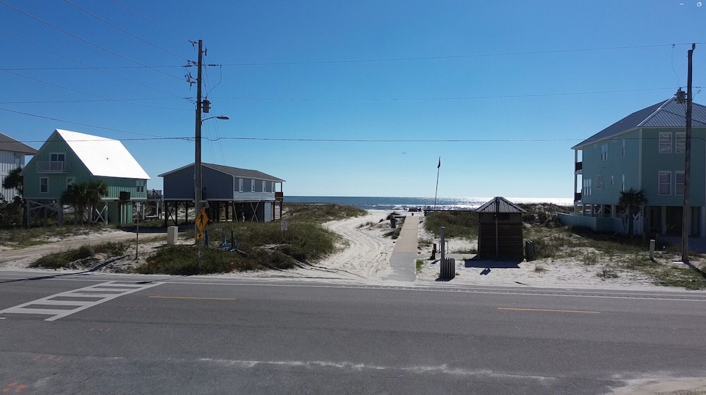 Beach Home With Private Pool & Beach Access- Sleeps 4