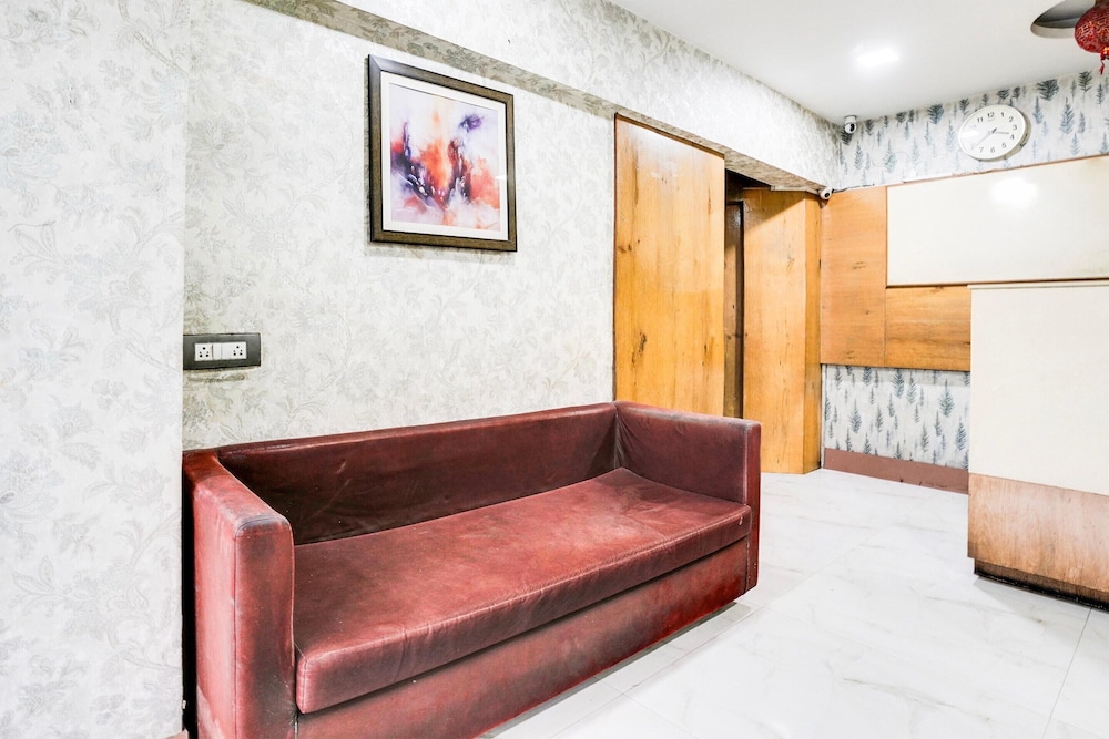 Cozy Stays at Andheri Near Mumbai Airport