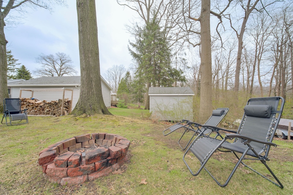 Walk to Marina: Home w/ Hot Tub in Mentor!