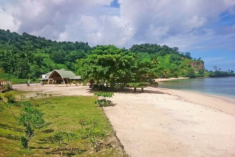 Survivor Samoa Beach Resort