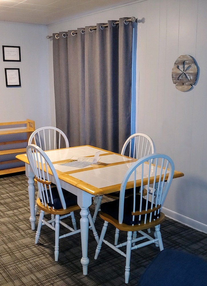 On the Beachfront Vacation Rentals