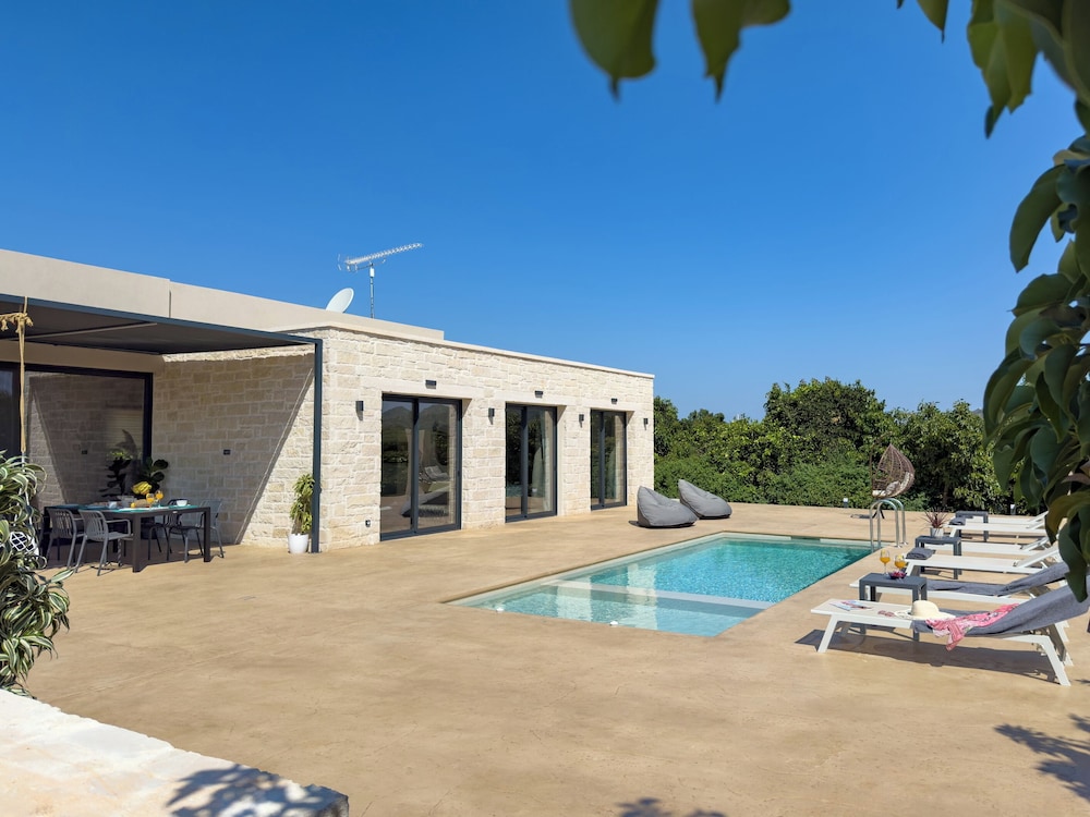 PanStel - Villa Aurora with private pool