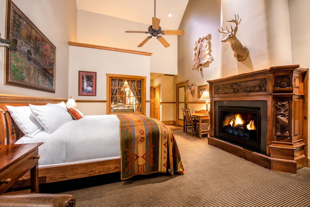 Big Cedar Lodge view 5