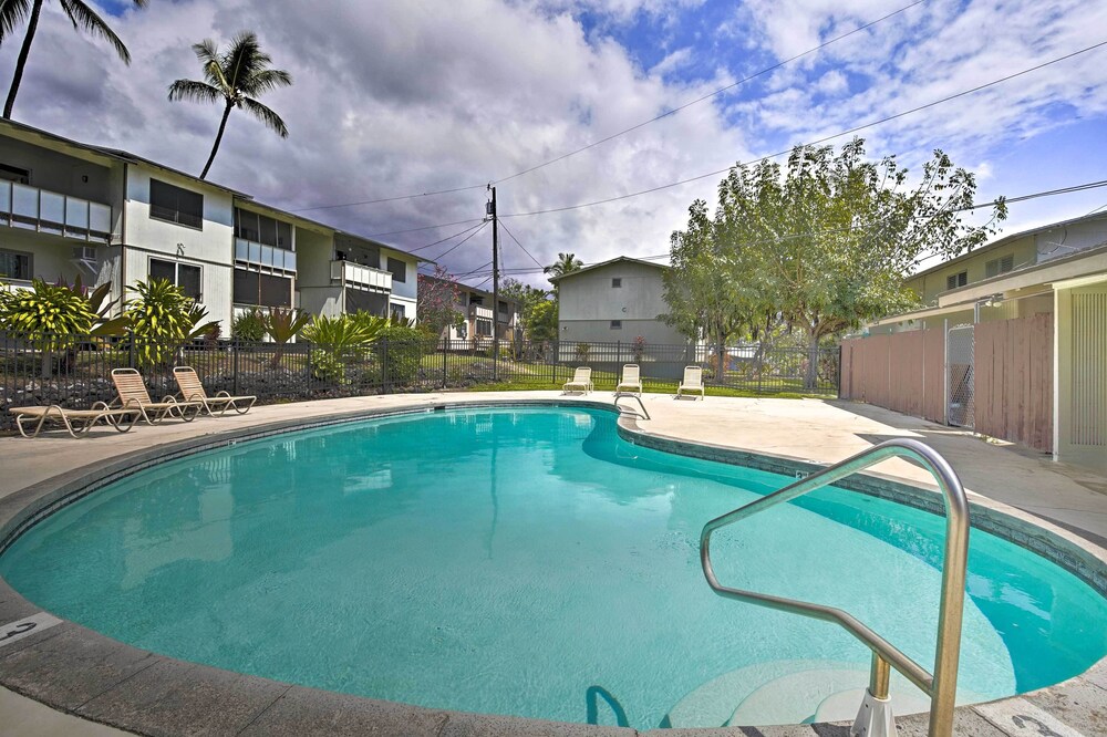Walkable Kailua-kona Condo - 2 Blocks to Pier! view 2