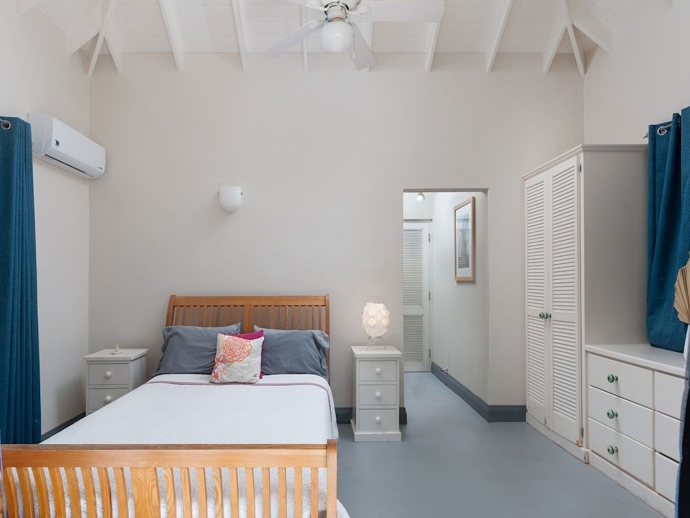 Inch By Inch 3 Bedroom Home by Bluescape