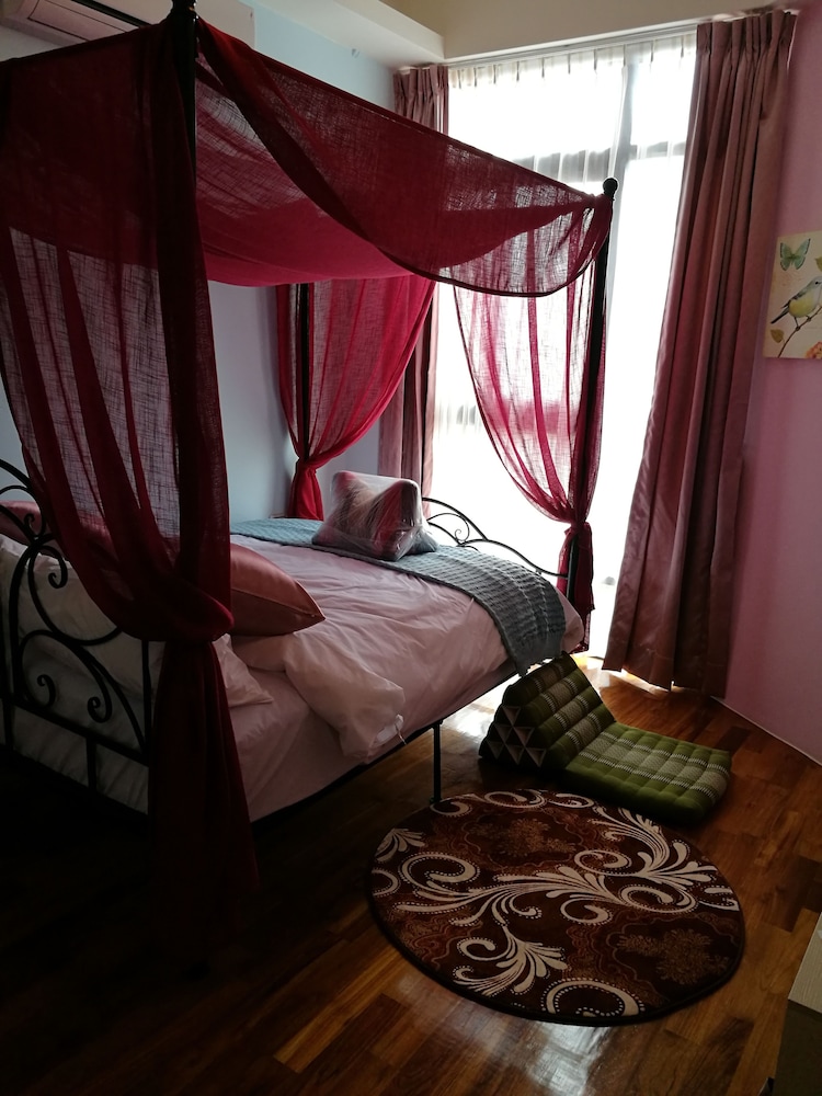 198 Red Hat B&B